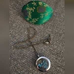 Origami Owl Necklace